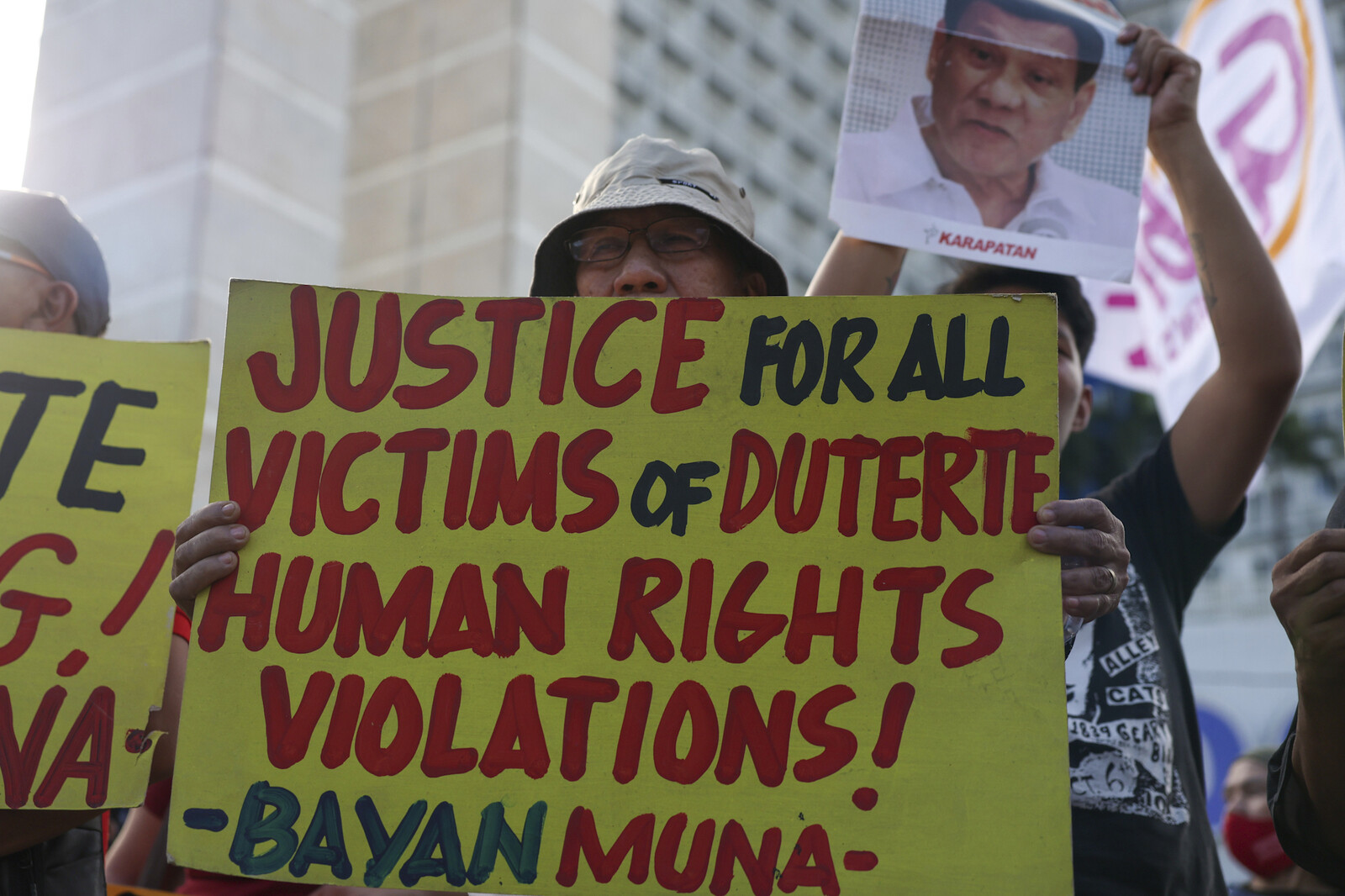 Suspect Duterte acknowledges "responsibility"