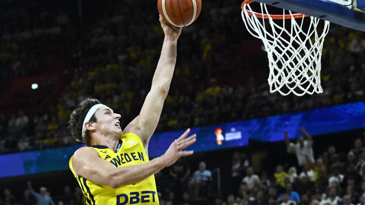 Pelle Larsson extends Miami Heat