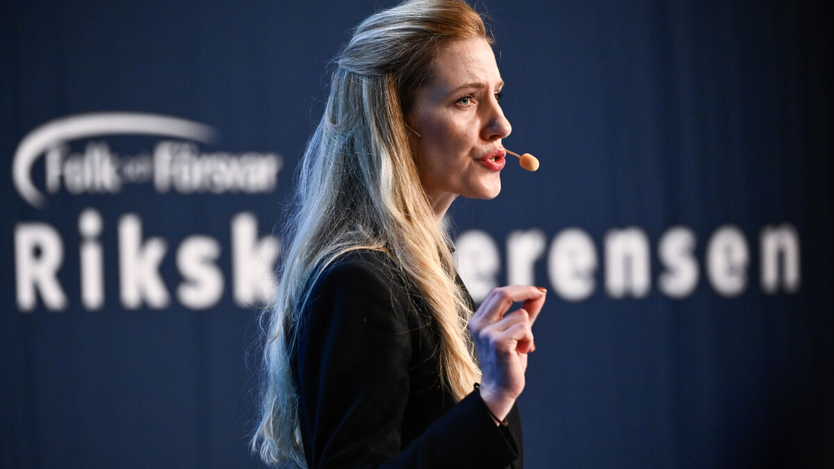 Ukraine's ambassador Svitlana Zalishchuk says the West has been too slow