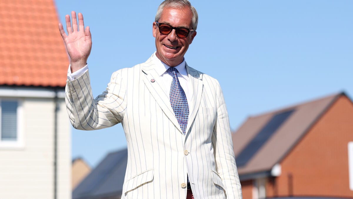 Nigel Farage wins Clacton by-election in landslide over satirist Count Binface