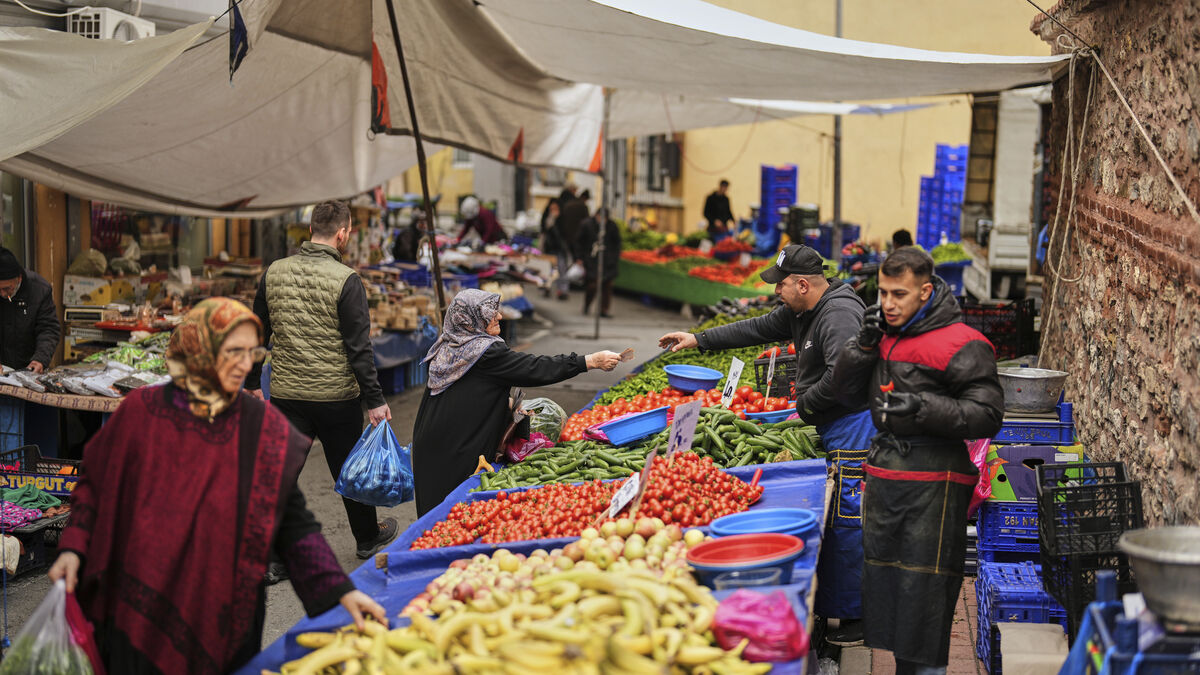 Turkish inflation continues to rise in May to 32.6 percent