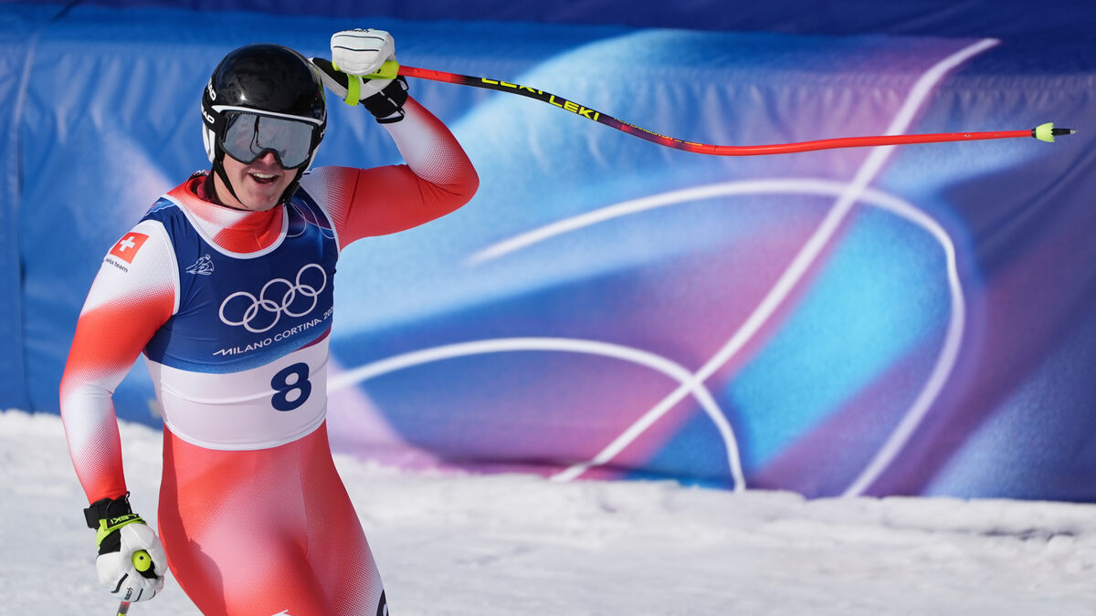Swiss win first gold medal