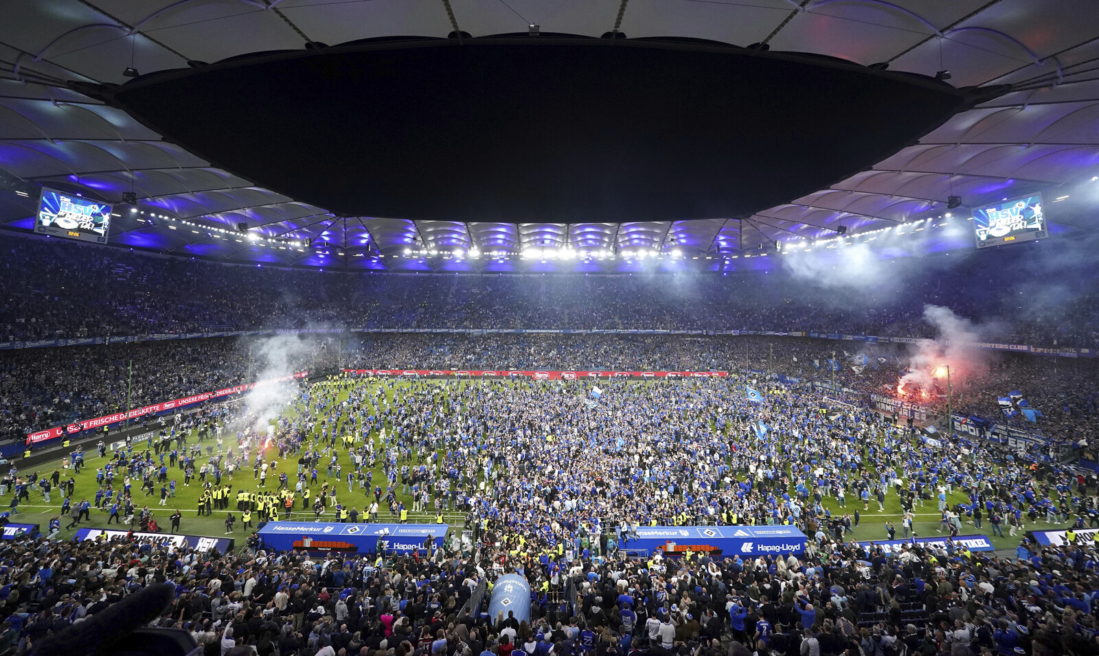 Hamburg Returns to Bundesliga After
