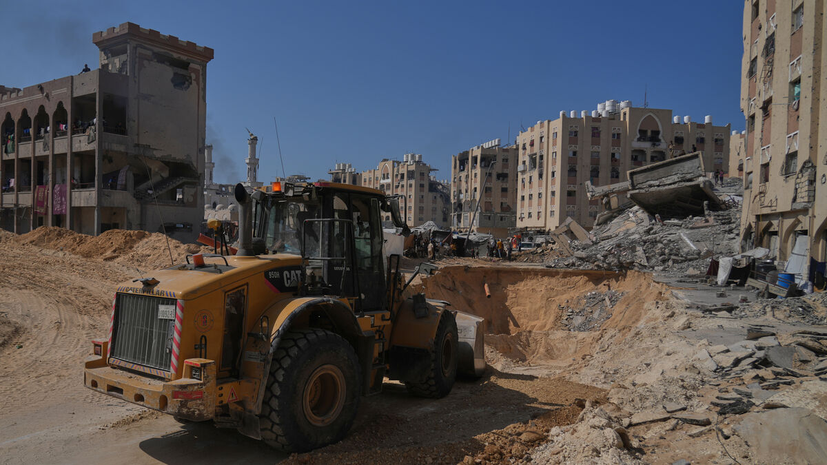 Hamas to Return Remains of