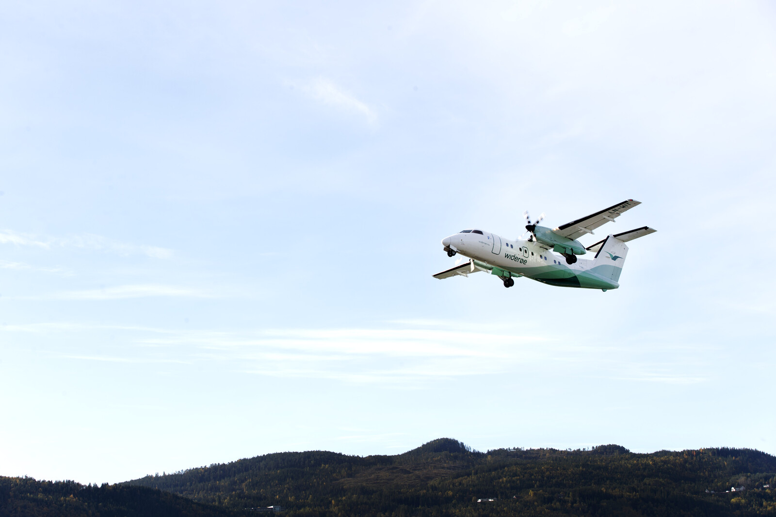 Airplane Lands After Sending Distress