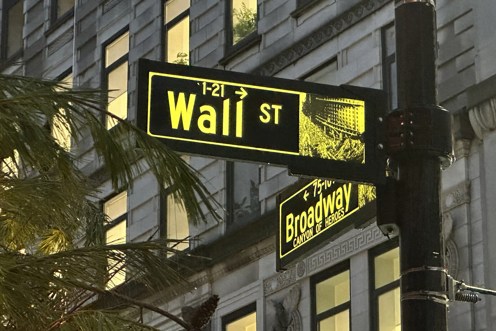 Upswings on Wall Street