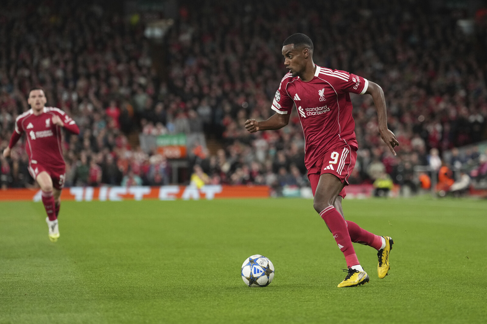Isak Debuts for Liverpool in 3-2 Champions League Win Over Atlético