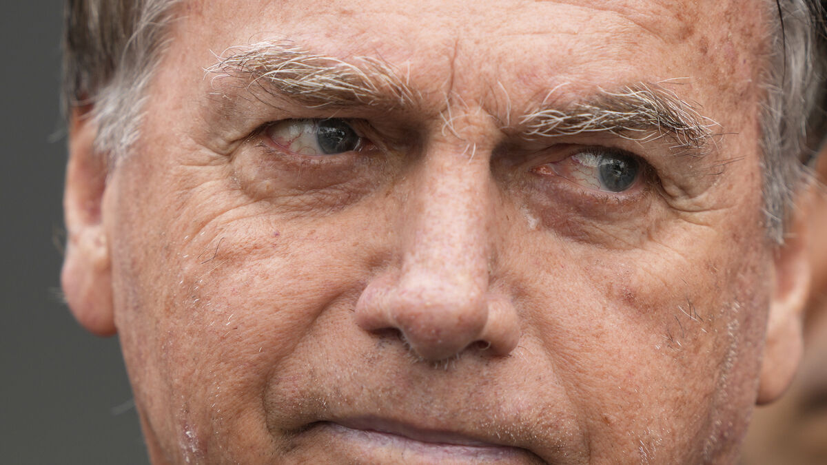 Bolsonaro Appeals 27-Year Prison Sentence for Coup Attempt