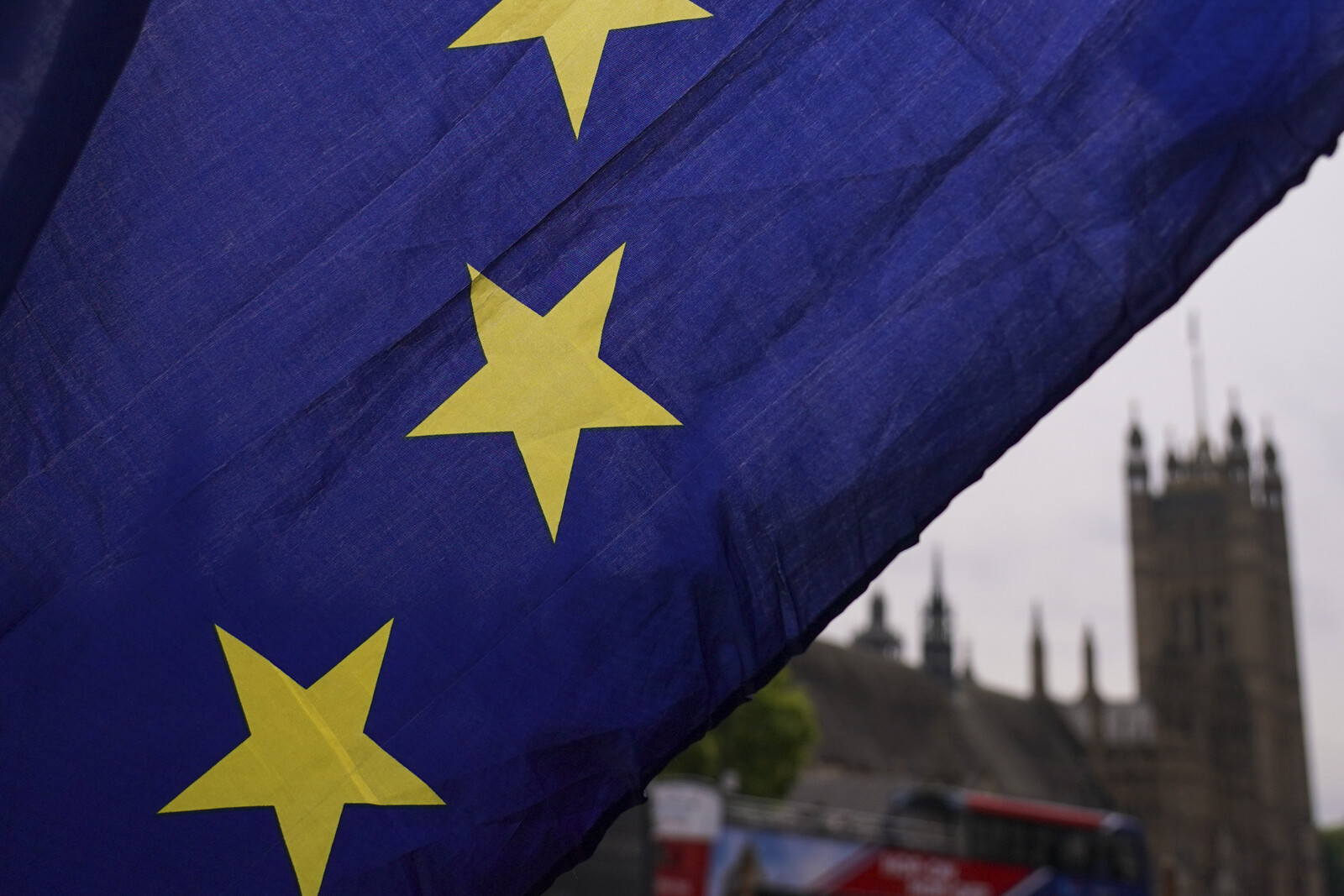 EU Sees 23% Drop in Asylum Applications in First Half of the Year