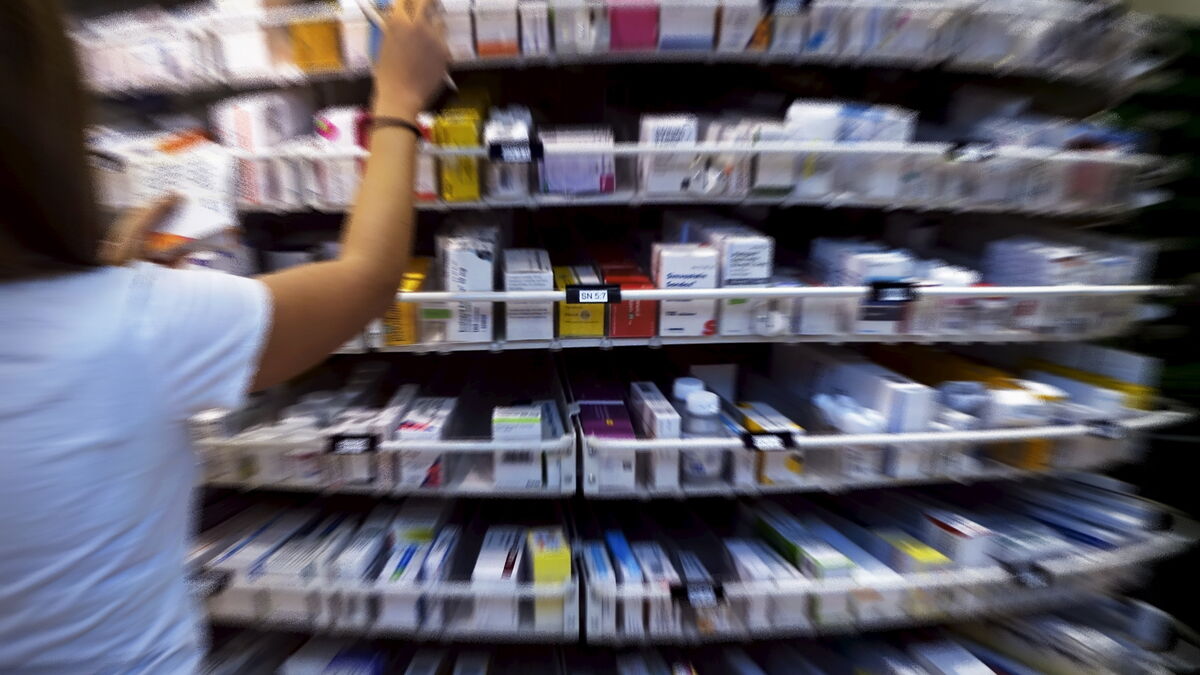 Hormone spray Lenzetto removed from high-cost drug subsidy