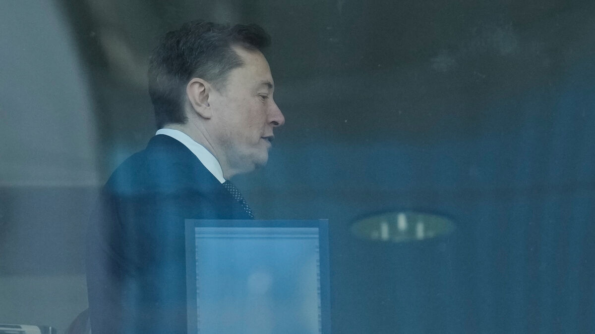 Musk backs away from OpenAI founders after federal jury rules 2024 suit time-barred