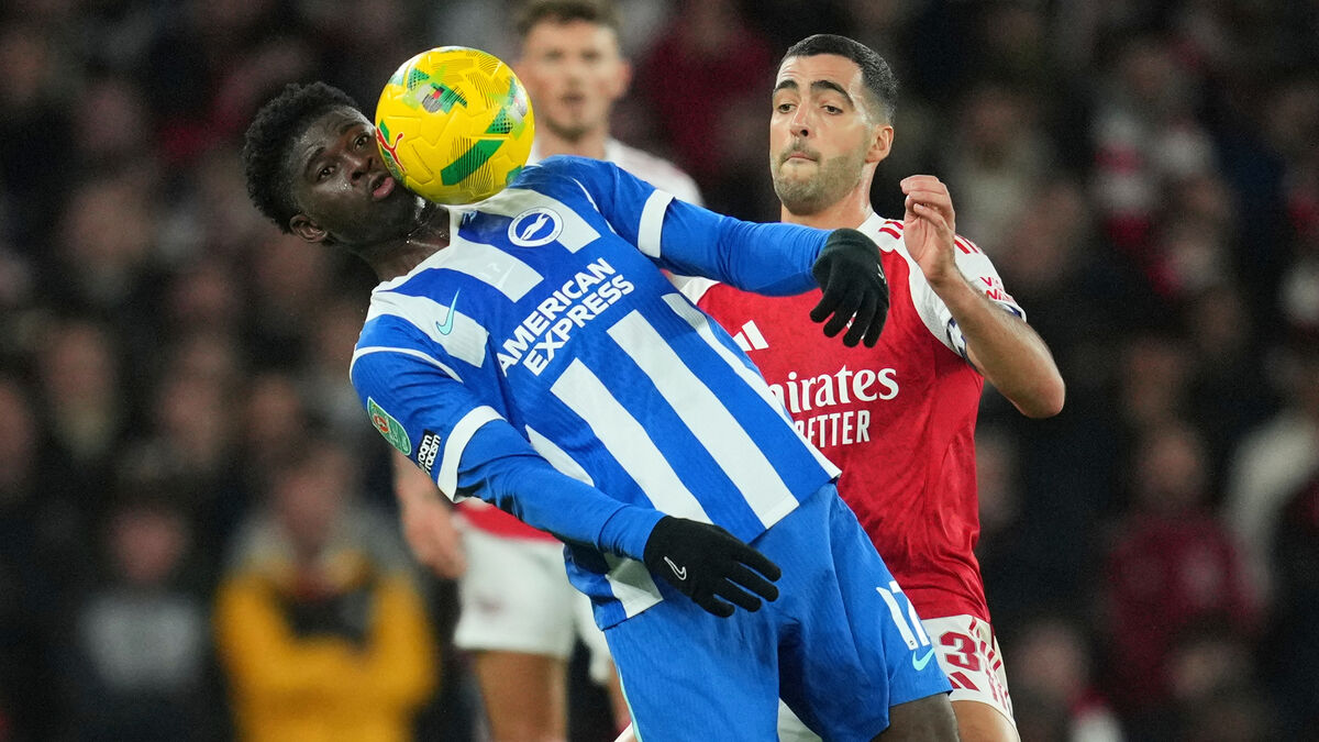 Manchester United complete £70m signing of Brighton midfielder Carlos Baleba
