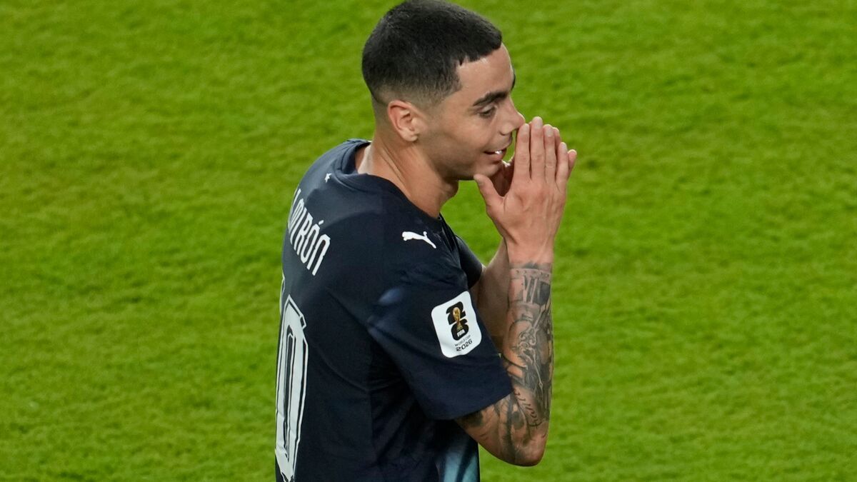 Paraguay won despite historic red card, eliminating Turkey from World Cup