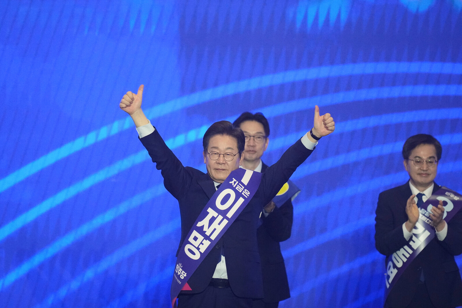 South Korea Opposition Selects Lee