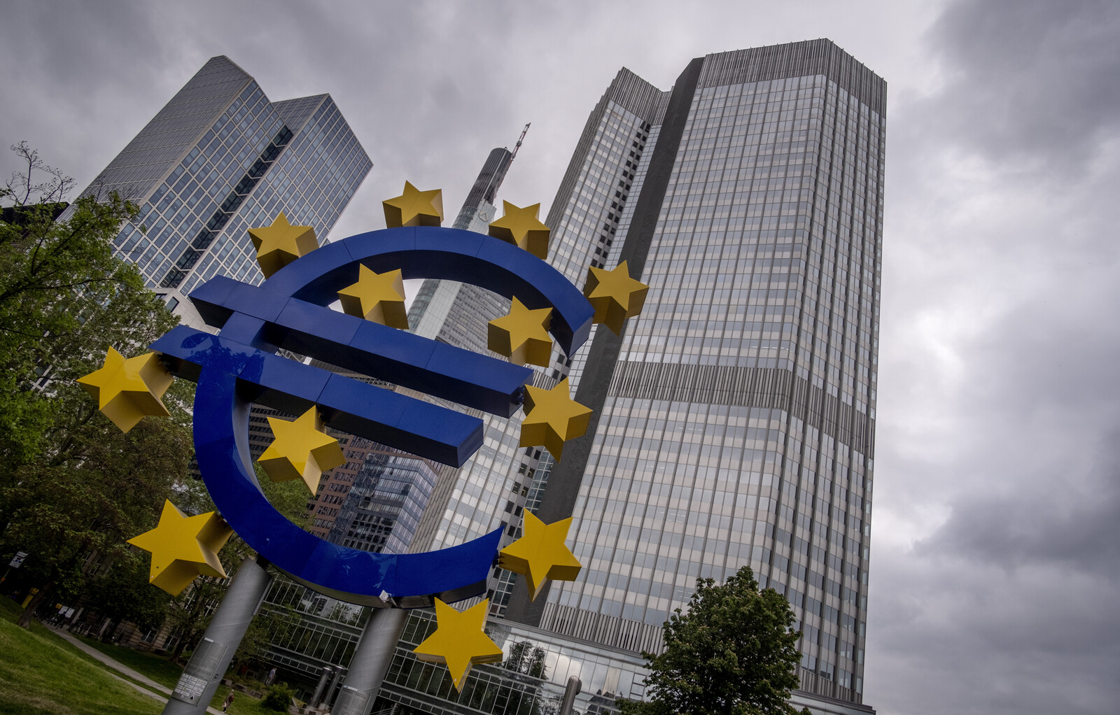 Muted Corporate Loan Demand in Euro Zone Despite Lower Rates