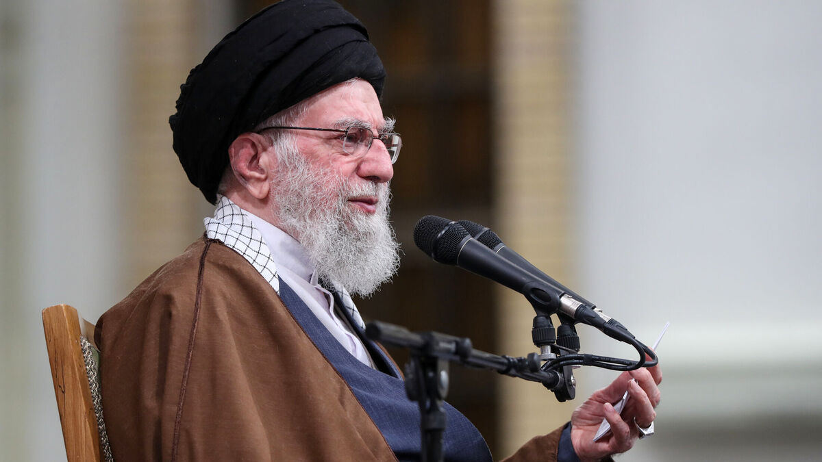 Ayatollah admits thousands dead - US warns