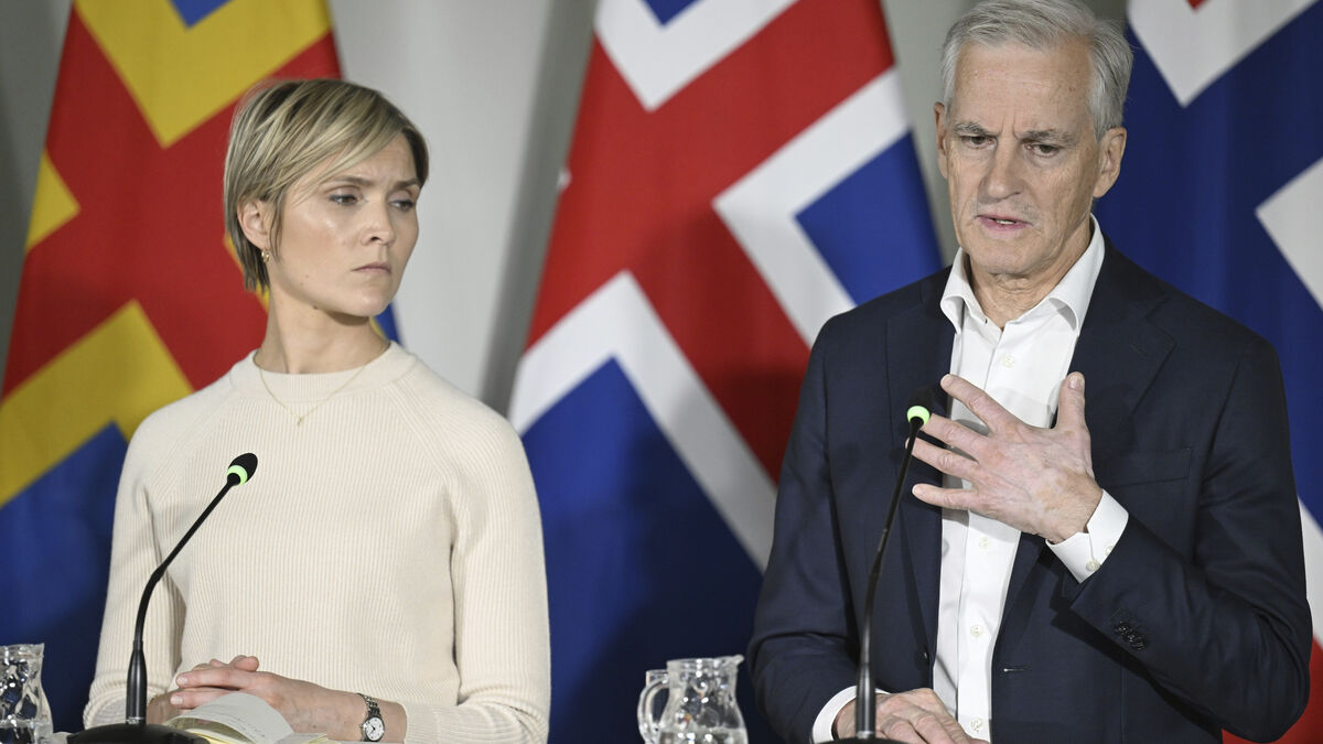 Iceland votes on EU talks, raising pressure on Norway