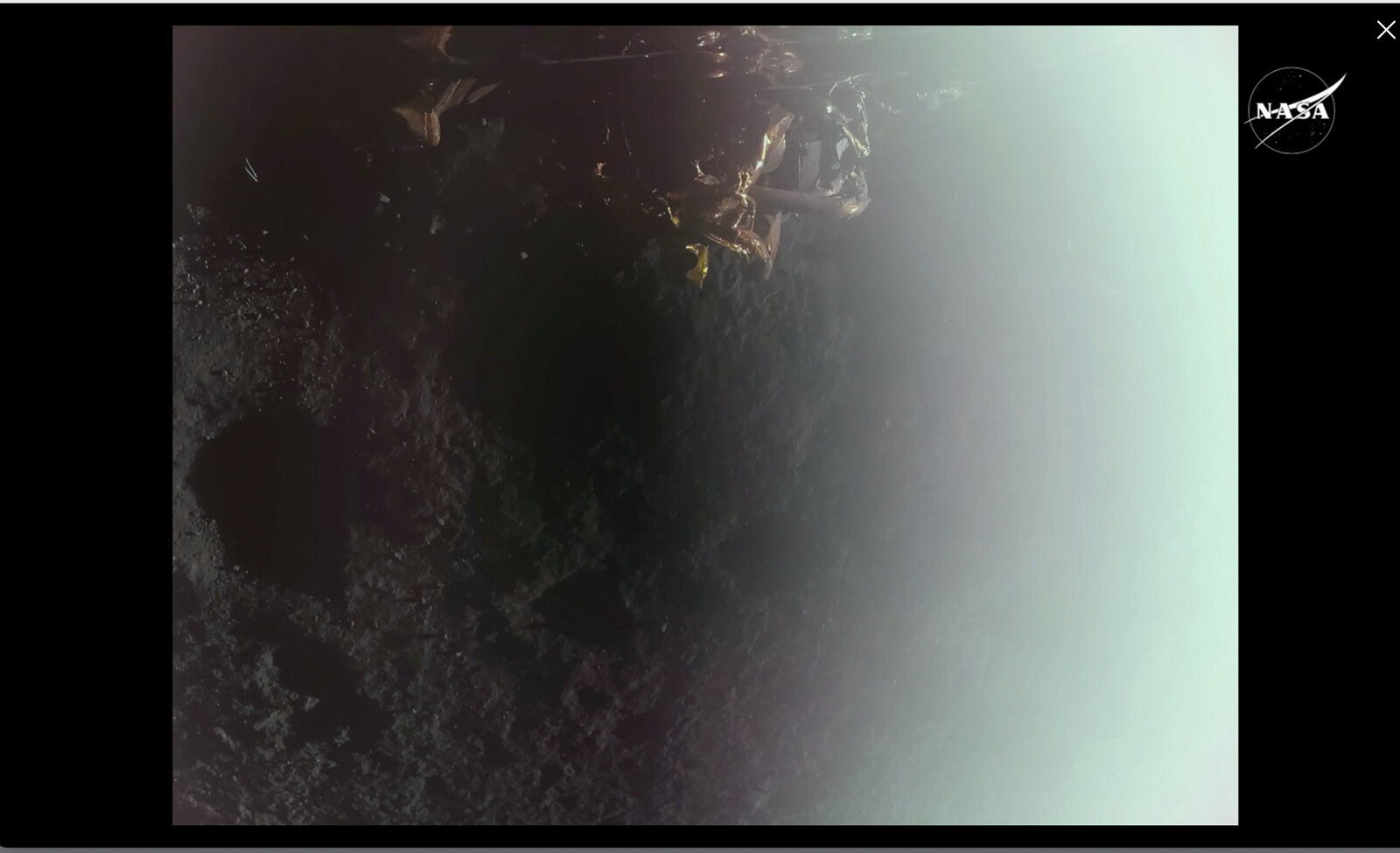 Swedish artwork lands on the moon
