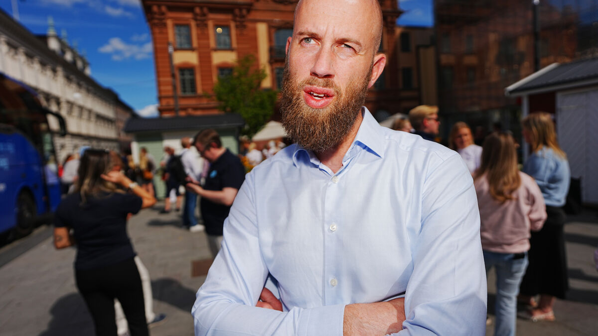 Minister posts raw SVT interview,