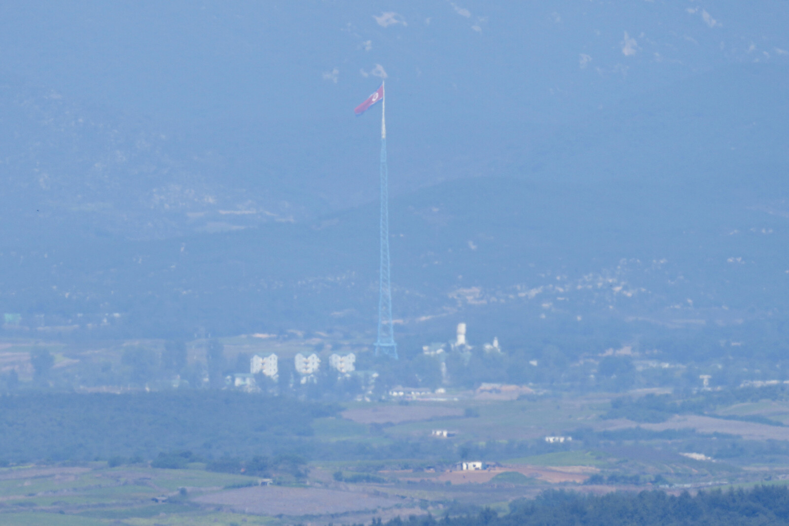 North Korea Closes Border to South Korea