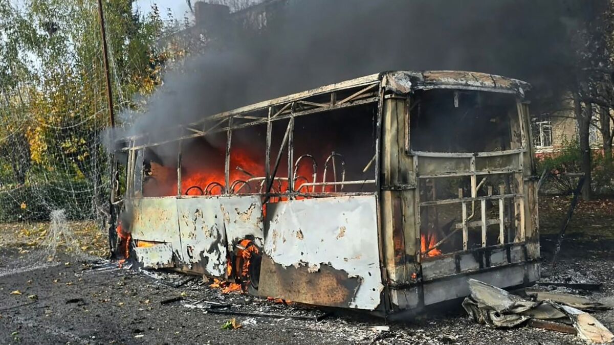Russian Strikes Kill 30 in