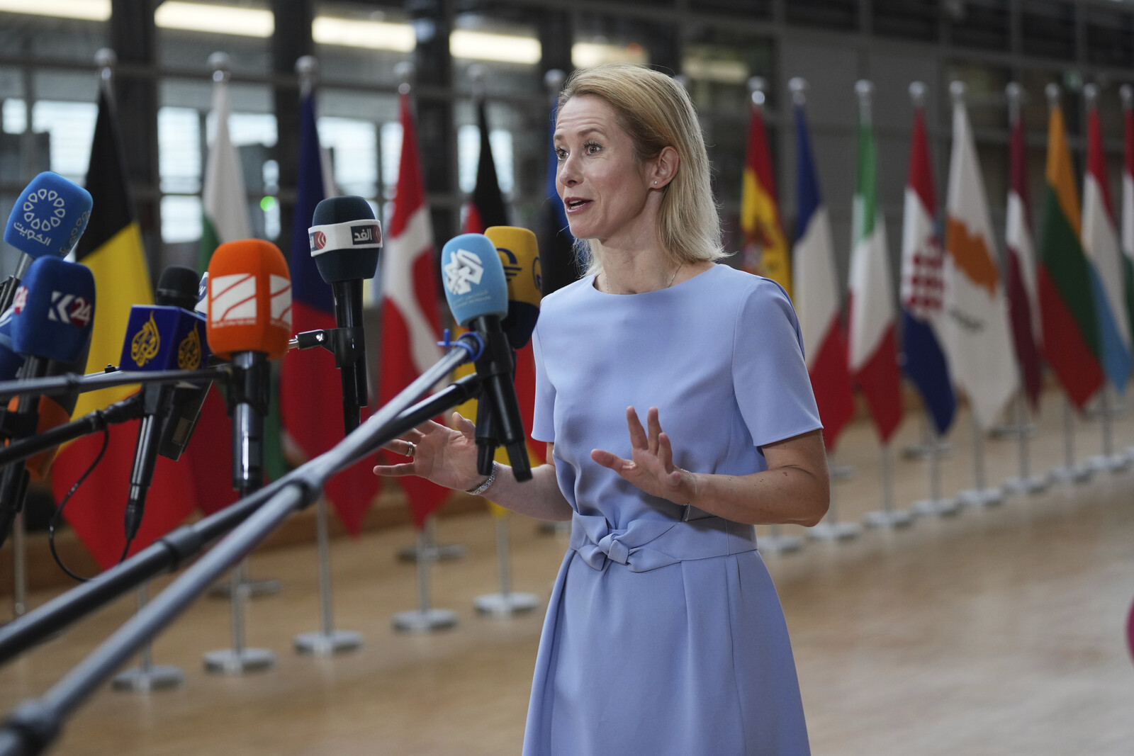 EU Urges US and Iran