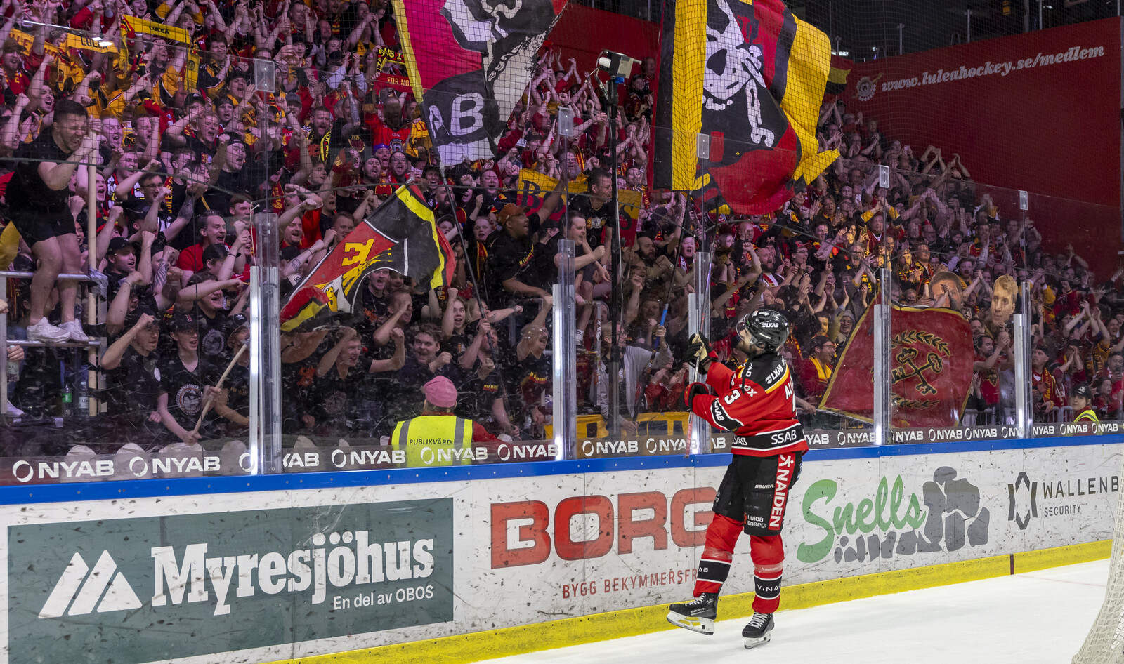 Luleå Hockey Fans Evicted After Wild Celebration