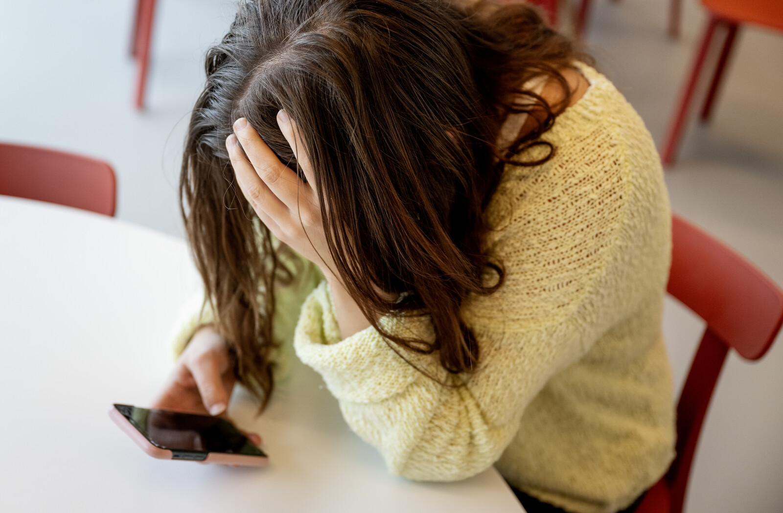 Social Media's Impact on Youth: Uncensored Violent Content Concerns