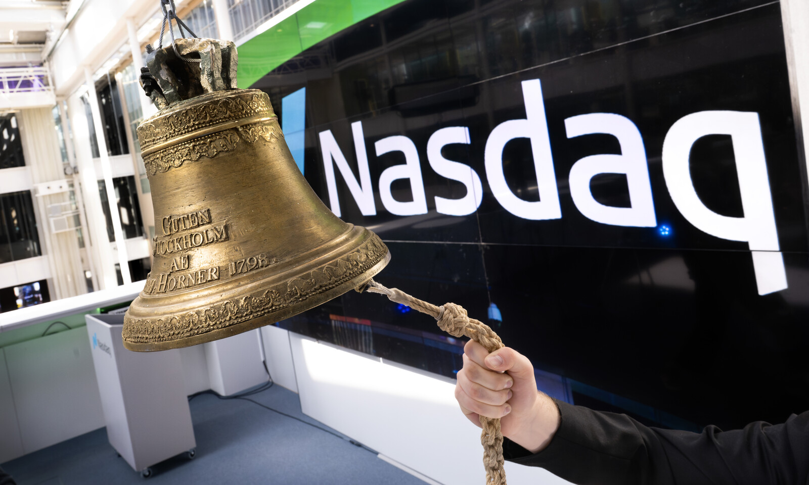 Stockholm Stock Exchange Closes Up 0.5% Amid EQT and Boozt Gains