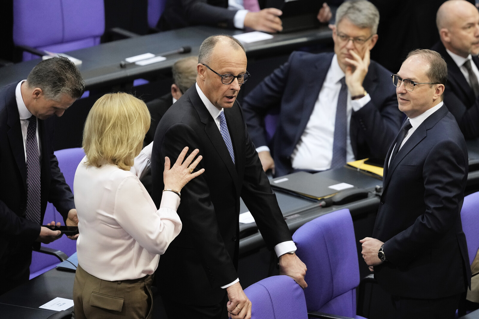German Bundestag Rejects Merz as Chancellor, Signaling Discontent