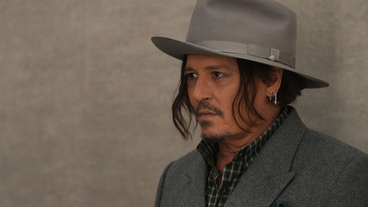 Johnny Depp Returns to Major Hollywood Films With Ebenezer Trailer: It’s Good to Be Back