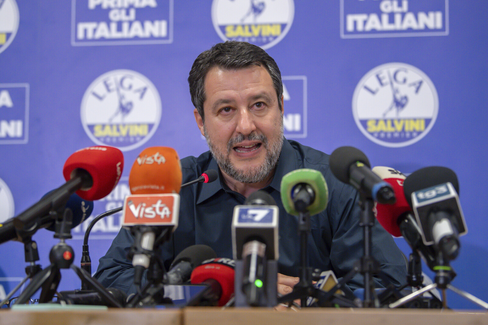 Six years' imprisonment threatens Italian minister