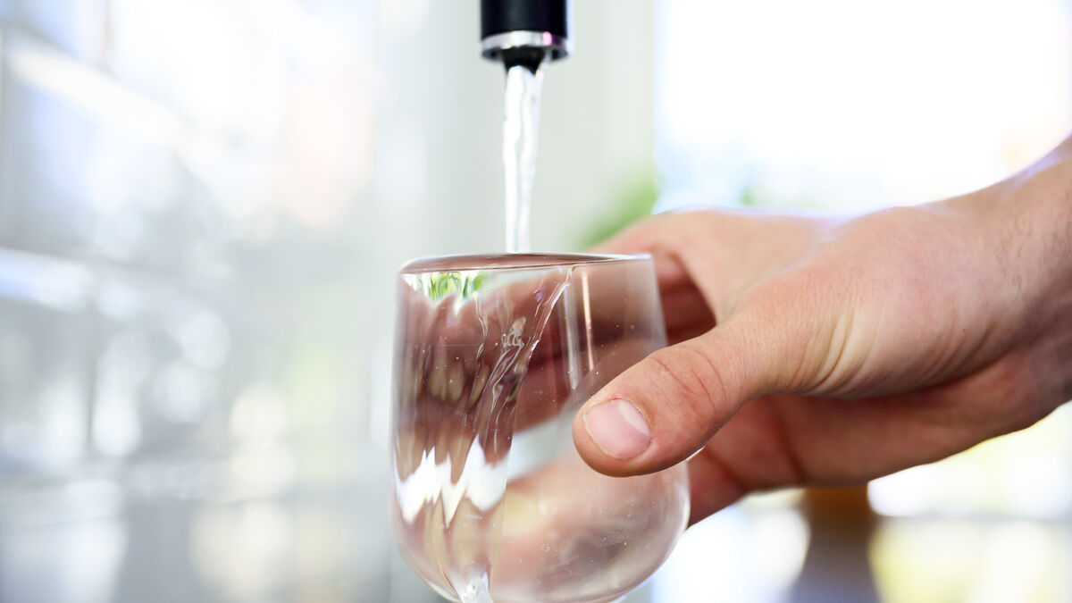 Stricter drinking water limits spark warning over costly purification scams
