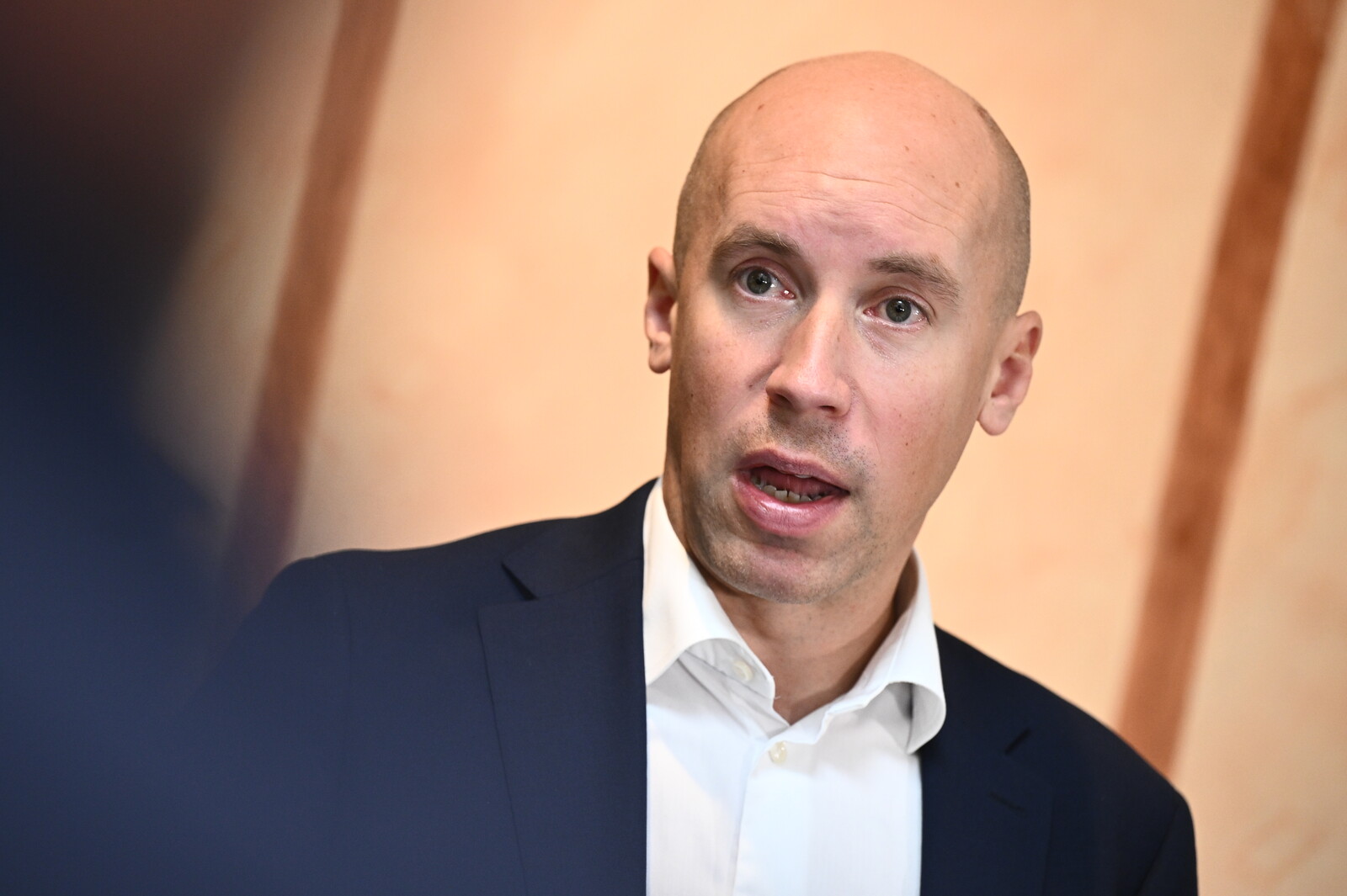 Reinfeldt Challenged - He Wants