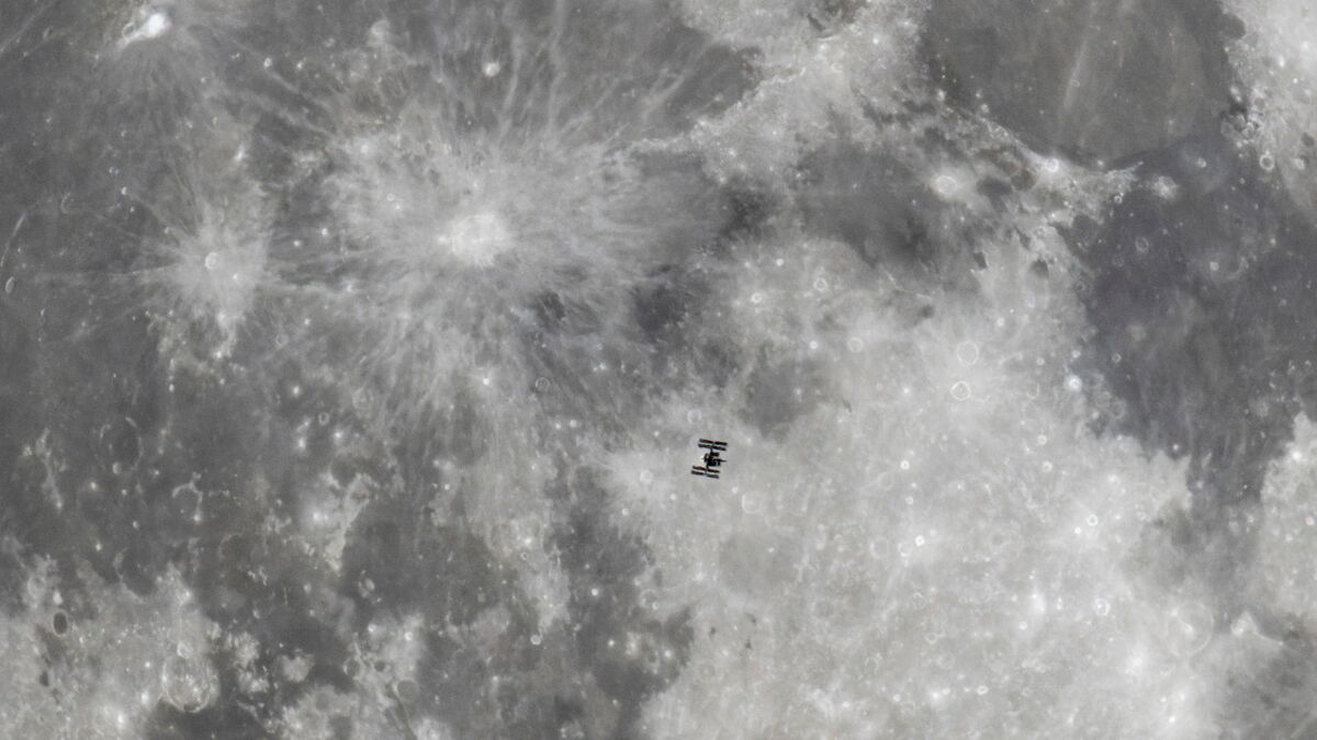 Astronaut sick, spaceflight canceled