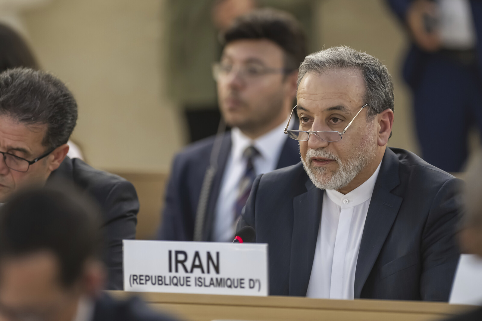 Europe Encourages Iran to Continue