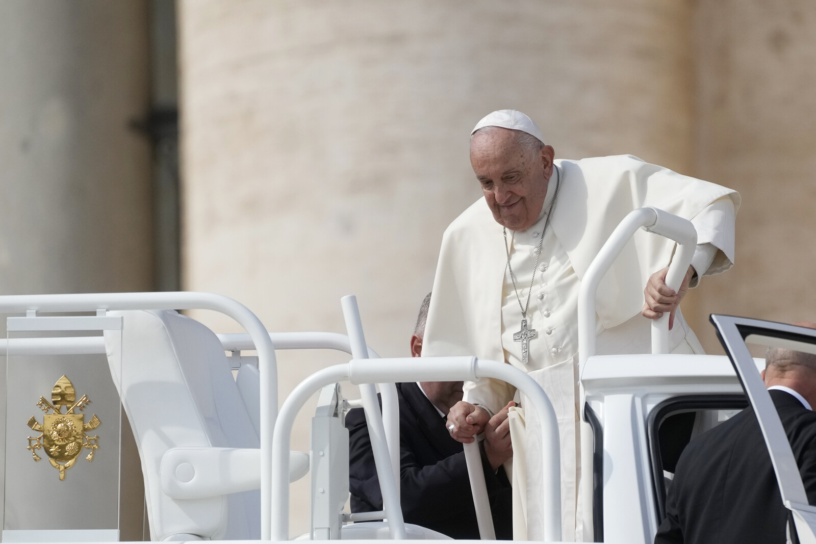 Pope's Car Transformed into Mobile