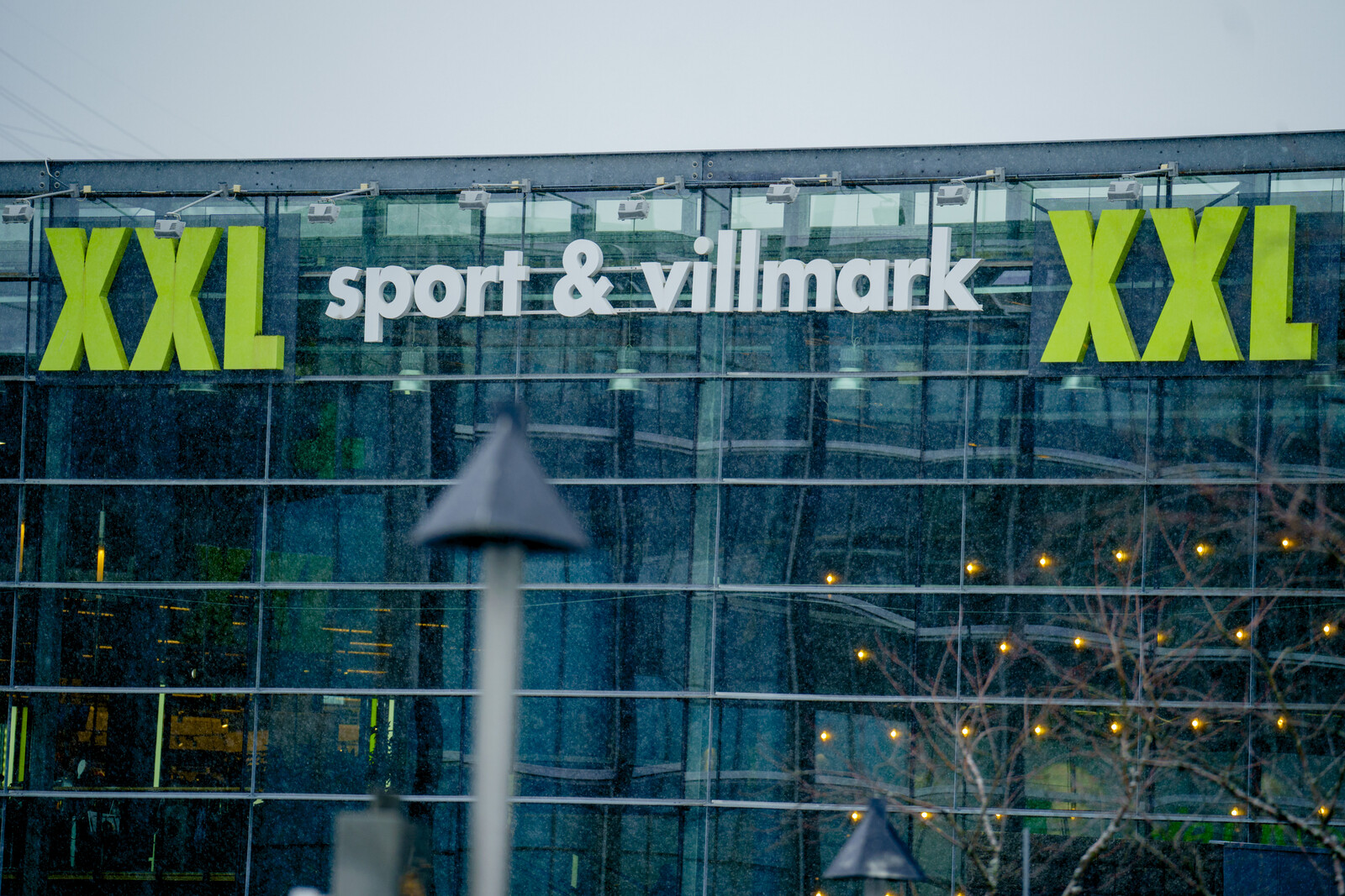 XXL rushes - bid expected to face difficulties in getting through