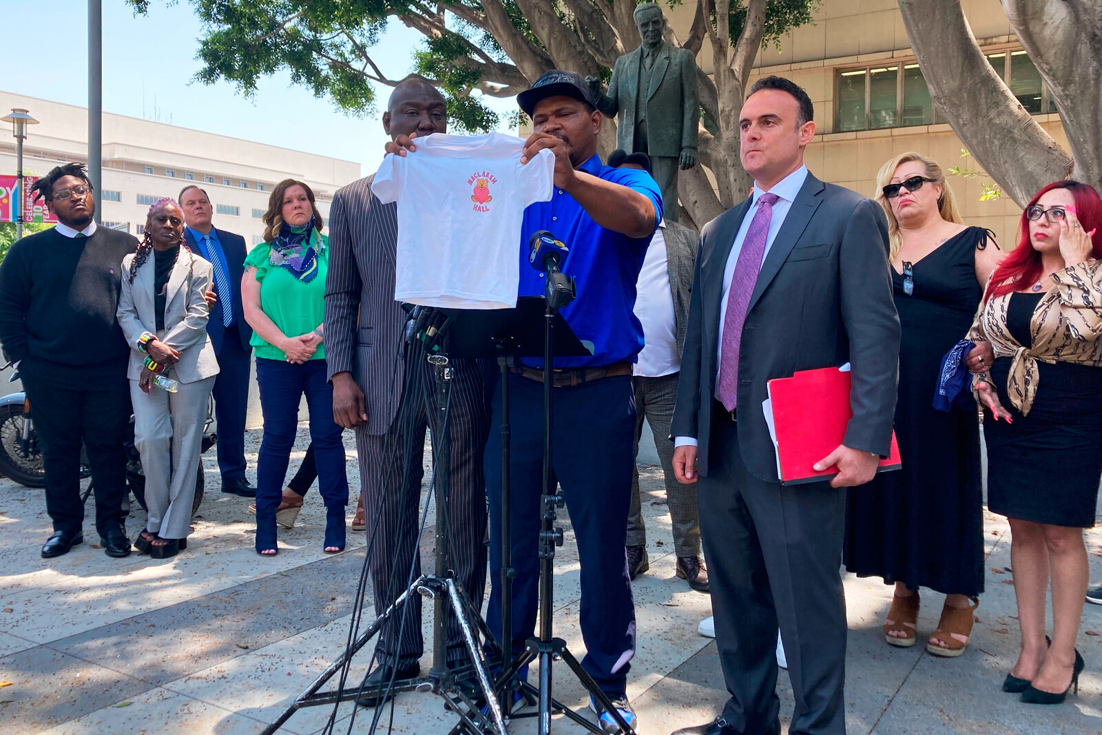 Los Angeles County Settles $4