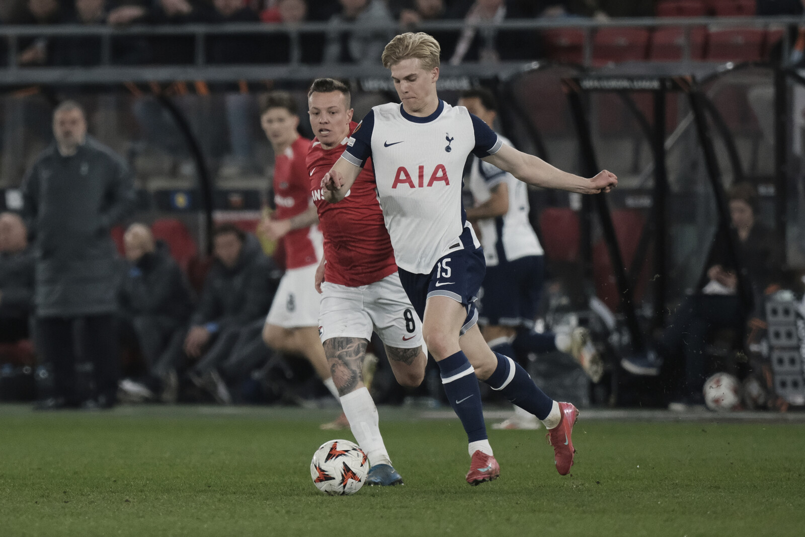 Lucas Bergvall Signs New Contract with Tottenham Until 2031