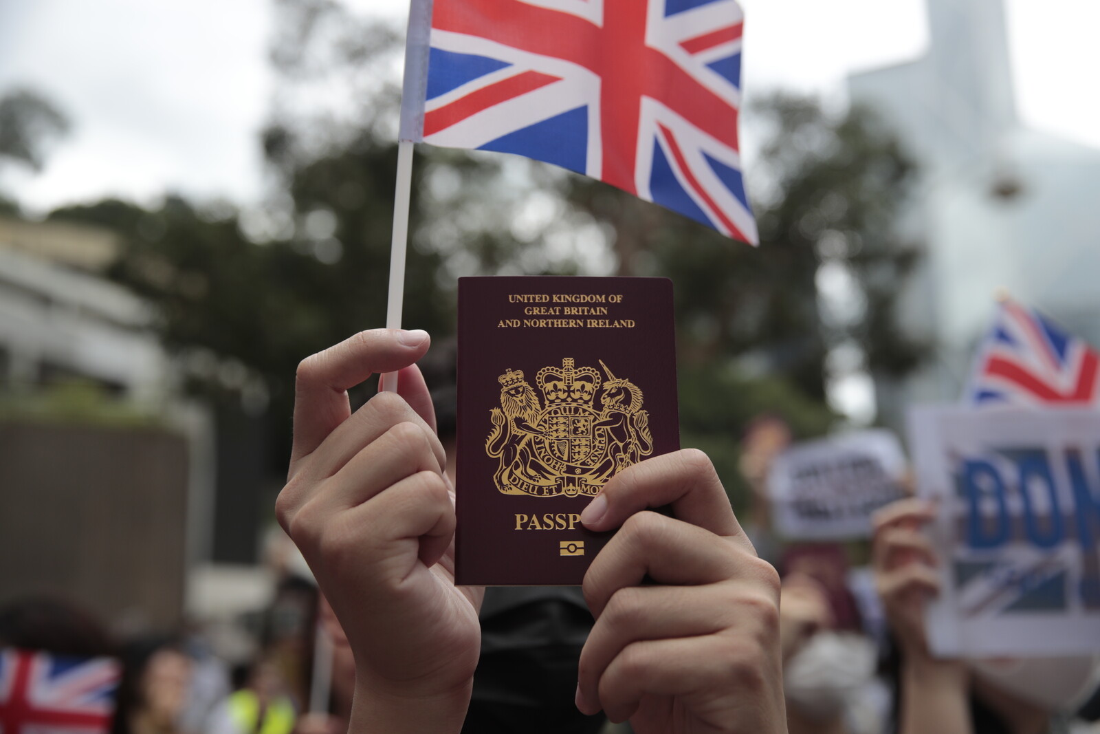 Record Number of Americans Apply