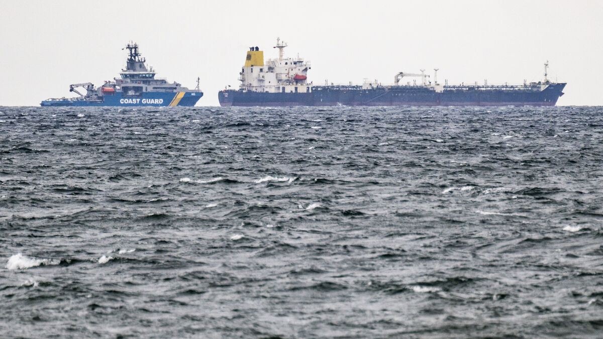 Two suspects after new ship boarding off Ystad