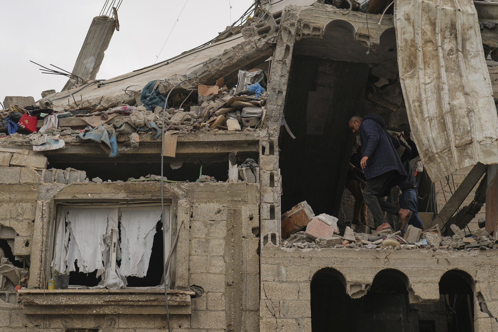 Red Cross Building in Gaza Damaged by Explosion, ICRC Expresses Outrage