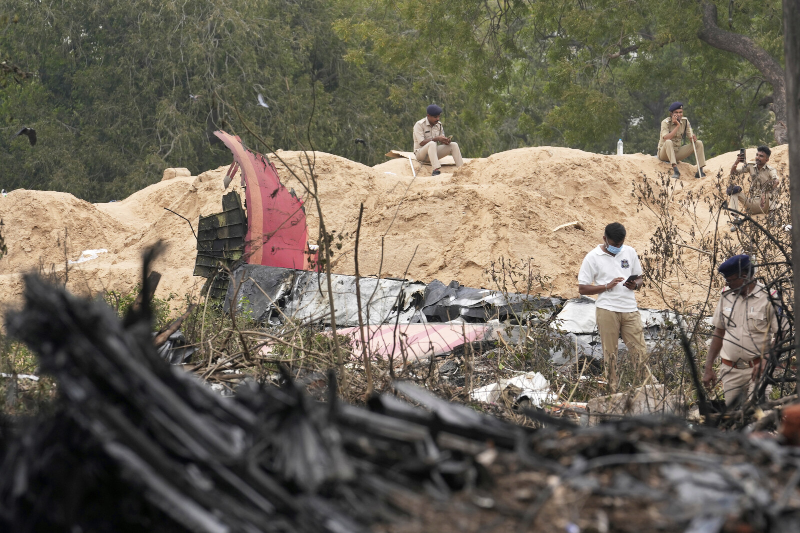 Black Box Recovered After Air