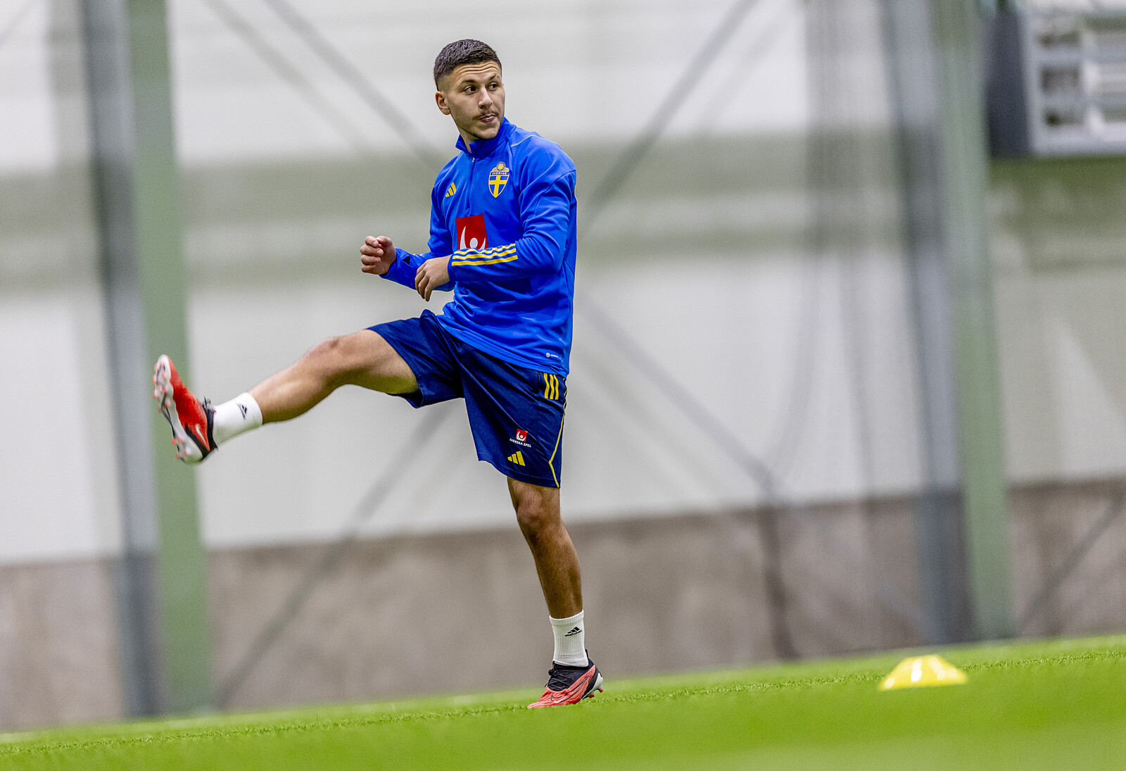 Bardghji Praised by Barcelona Coach After Impressive Debut
