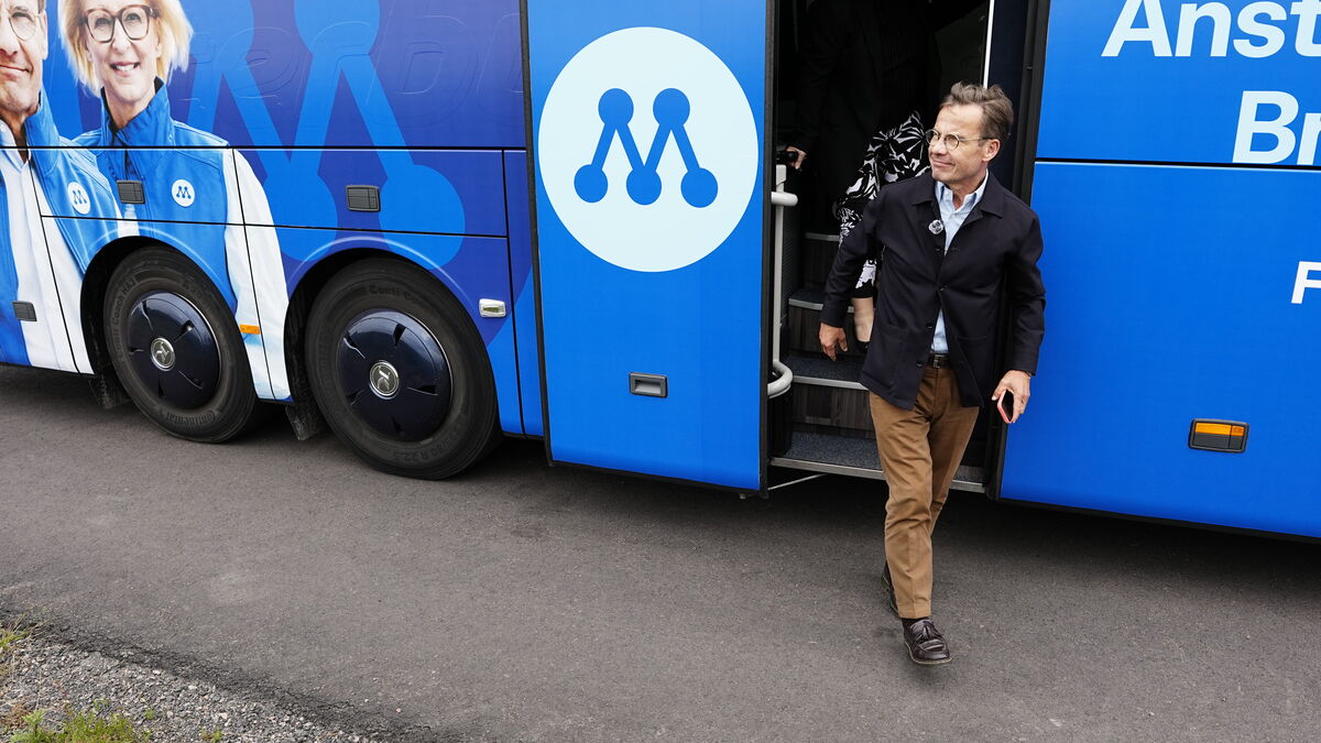 Kristersson leaves open extension of temporary tax cuts as food and fuel prices rise