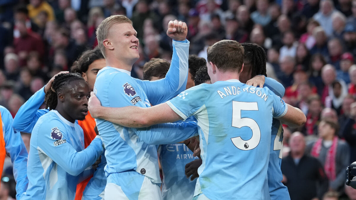 Manchester City silence Liverpool boos