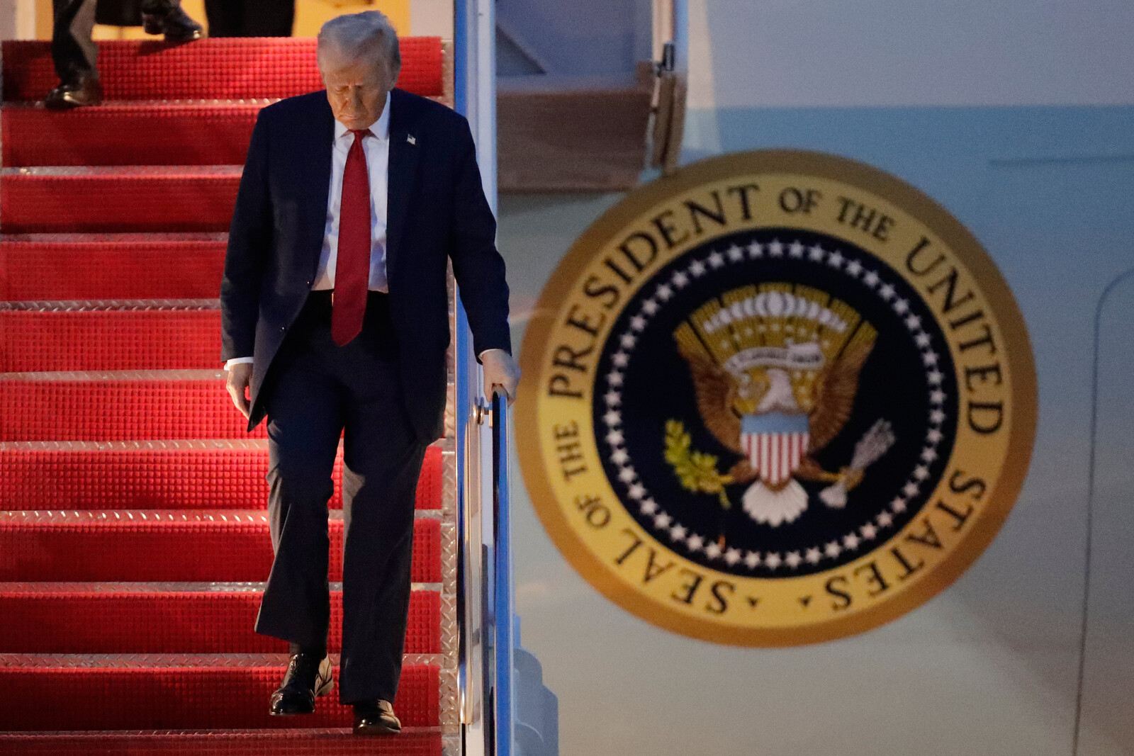 Republicans Explore Path for Trump 2028 Third Term Bid