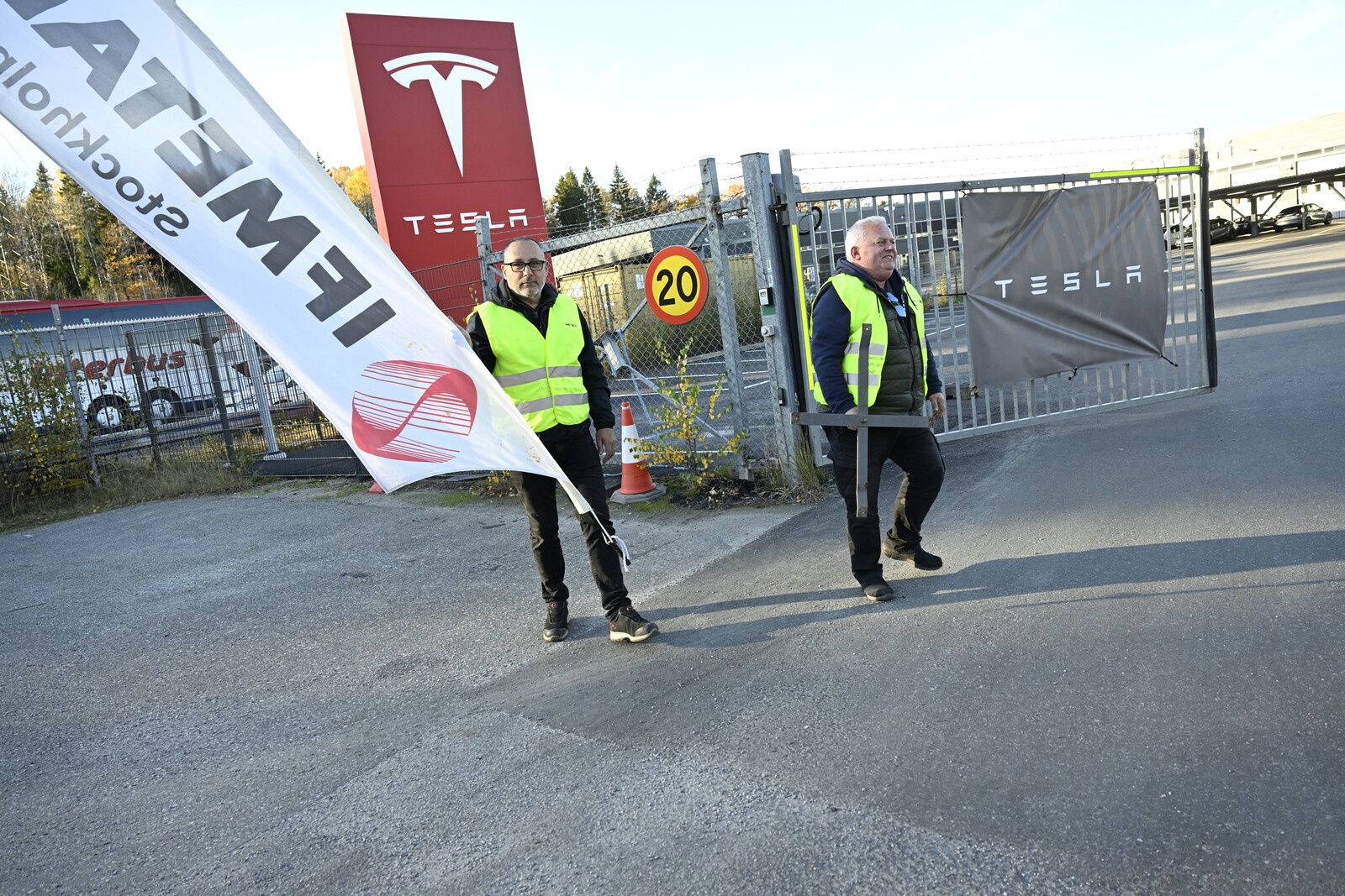 The Union Steps Up The Tesla Strike Sweden Herald The Union Steps Up The Tesla Strike Sweden Herald