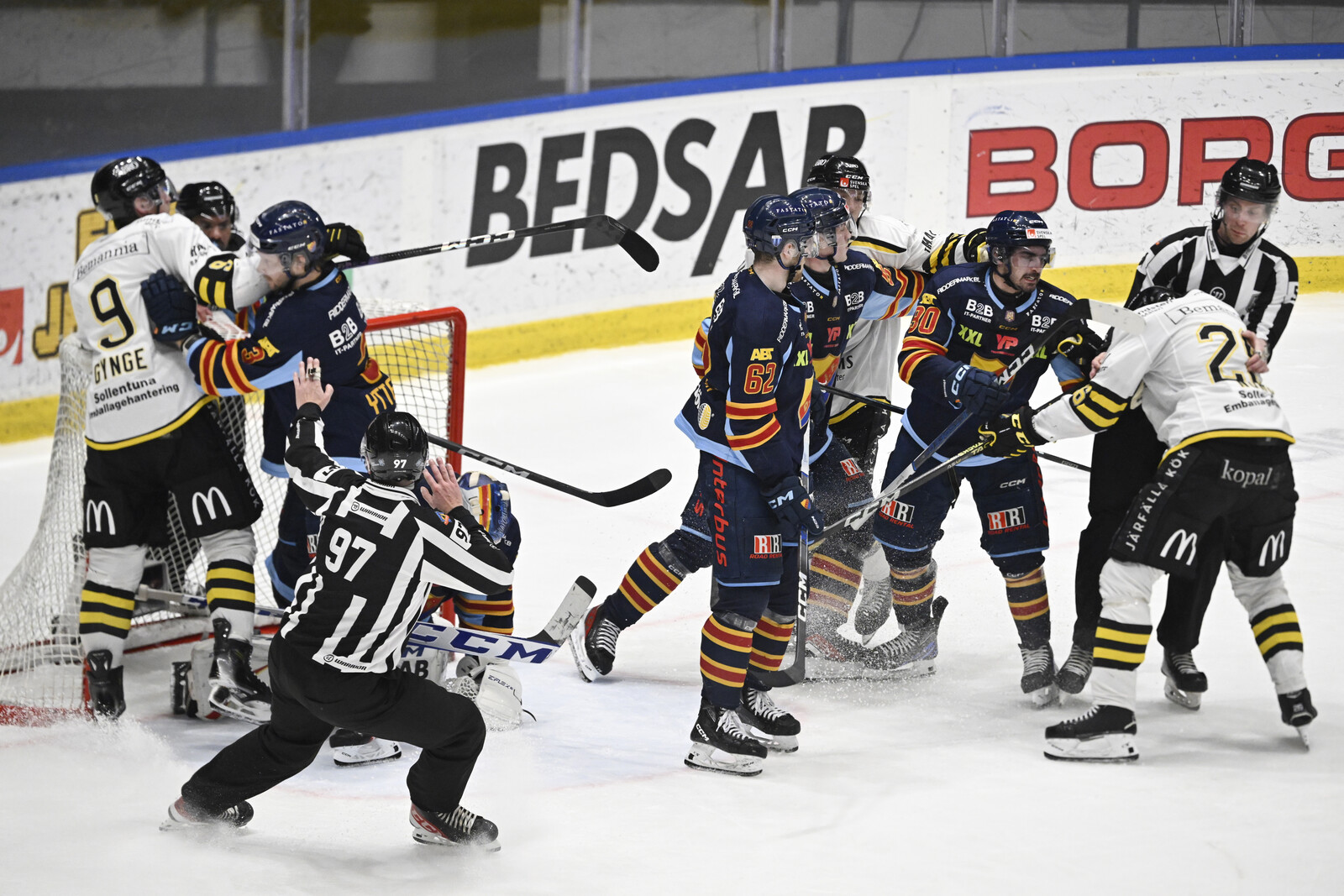 Hockeyallsvenskan Enforces Rule to Protect